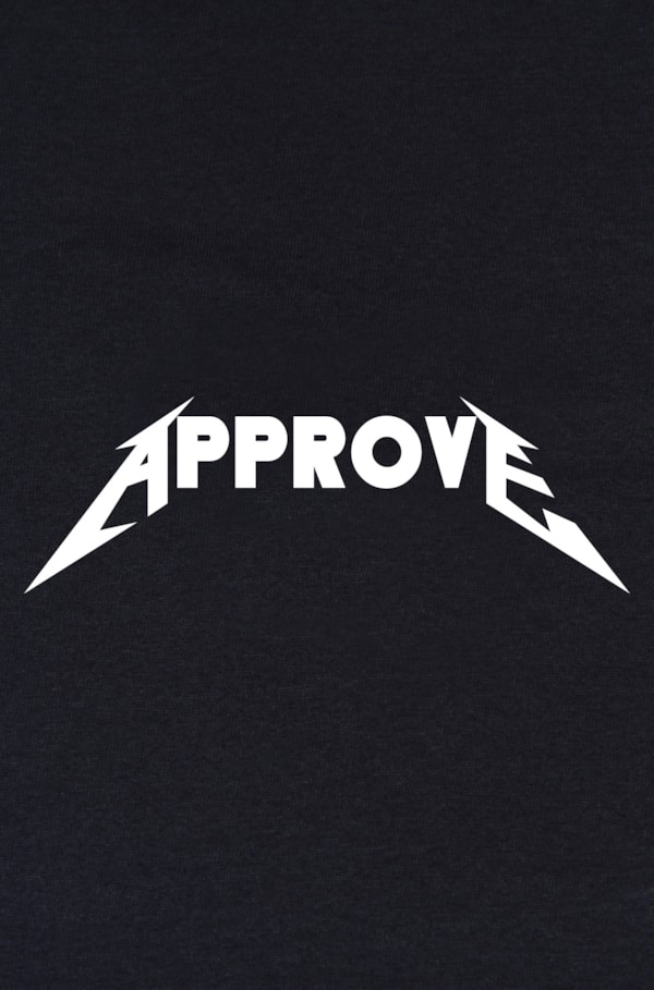 Camiseta Bold Approve Rockstar Preta e Branca