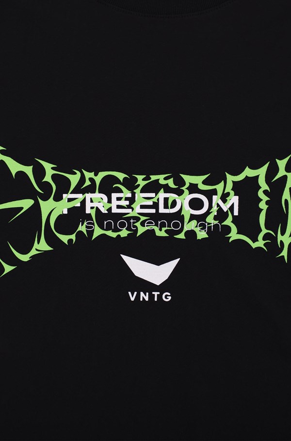 Camiseta Bold Vntg Freedom Preta
