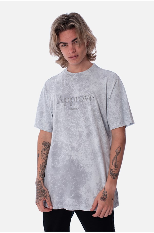 Camiseta Regular Approve Mirage Cinza Desert