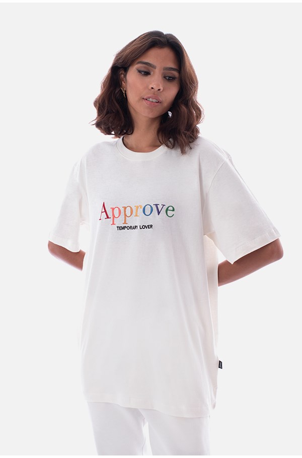 Camiseta Regular Approve Rainbow Off White