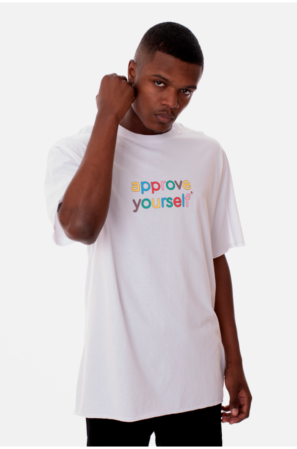 Camiseta Regular Approve Yourself Comic Branca