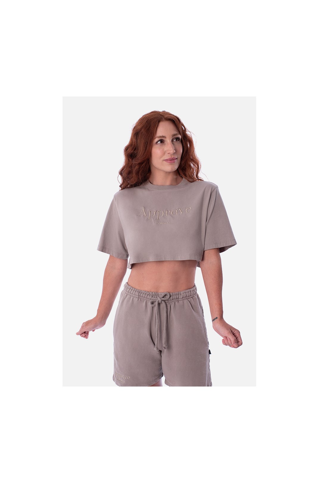 Cropped Bold Approve Monochromatic Bege