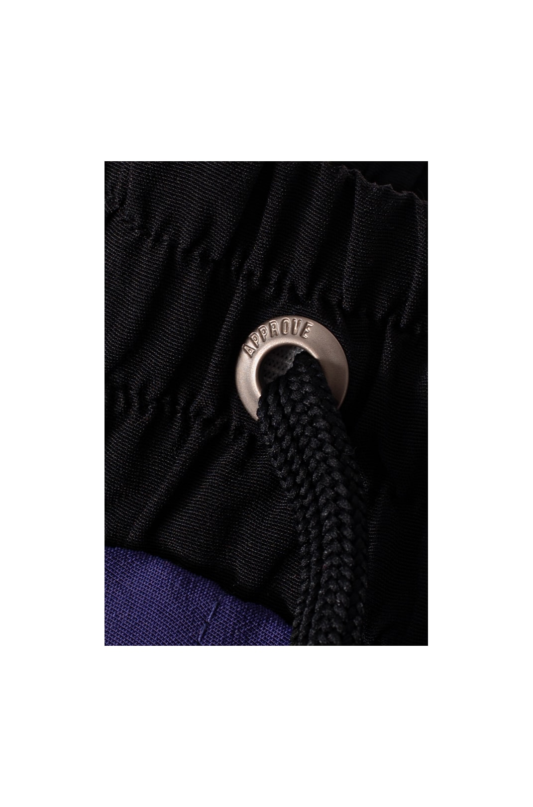 Shorts Approve Retropia Preto e Rosa